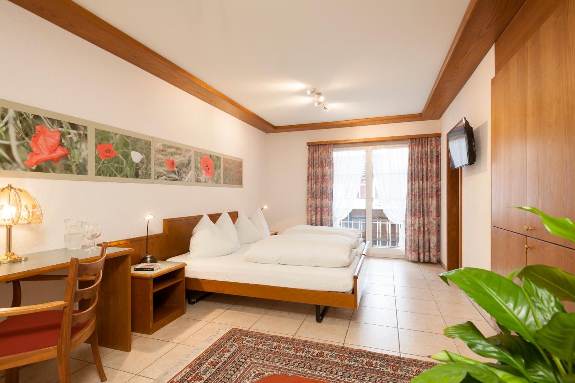 Hotel Landgasthof Hirschen Рамзен Номер фото